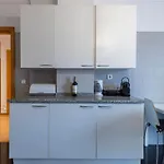 Charm 3bdr W/balcony By Lovelystay *