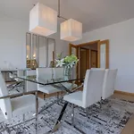 Apartamento Charm 3bdr W/balcony By Lovelystay