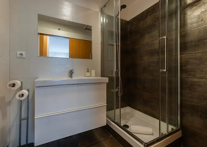Charm 3bdr W/balcony By Lovelystay Apartamento
