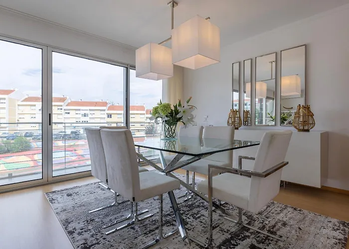 Charm 3bdr W/balcony By Lovelystay Apartamento
