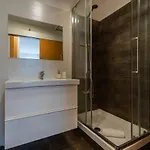 Charm 3bdr W/balcony By Lovelystay Lägenhet