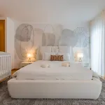 Charm 3bdr W/balcony By Lovelystay Lägenhet